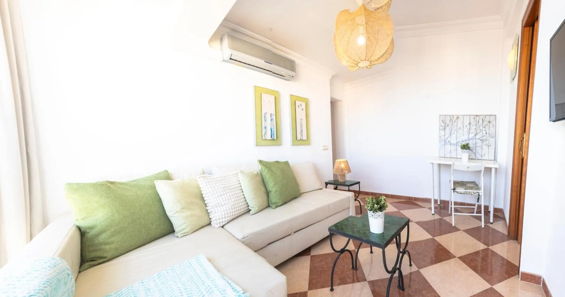 Malaga Center Flat Hospitality Apartment